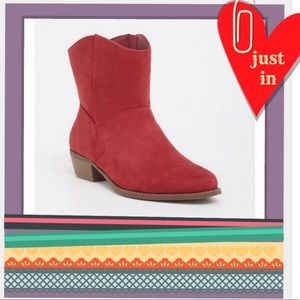 EUC Torrid Red Faux Suede Cowgirl Bootie Sz 8 WW